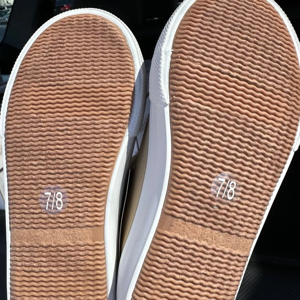 Toddler slip ons size 7/8